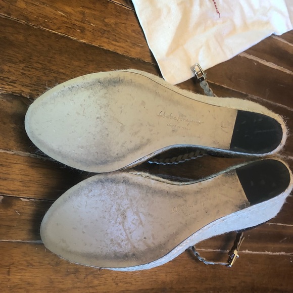 💥SALE💥WORN ONCE Ferragamo python espadrilles - Picture 2 of 7
